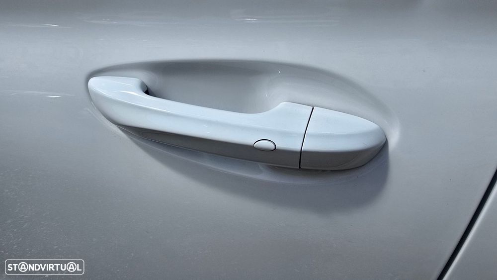 MG MG4 64 kWh Luxury - 59