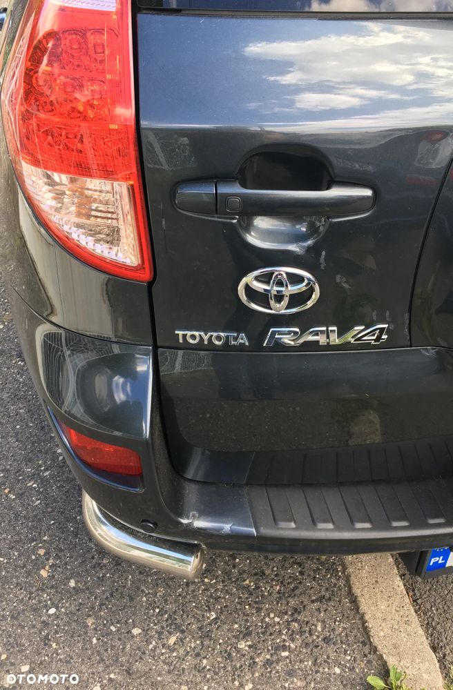 Toyota RAV4 - 12