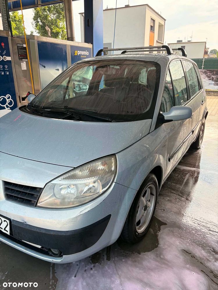 Renault Scenic - 1