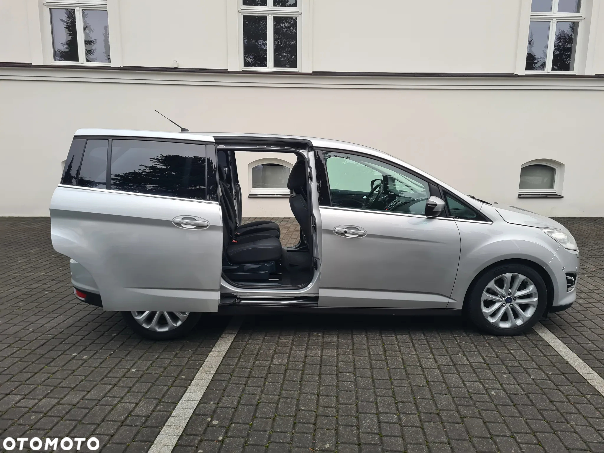 Ford Grand C-MAX 2.0 TDCi Titanium - 12