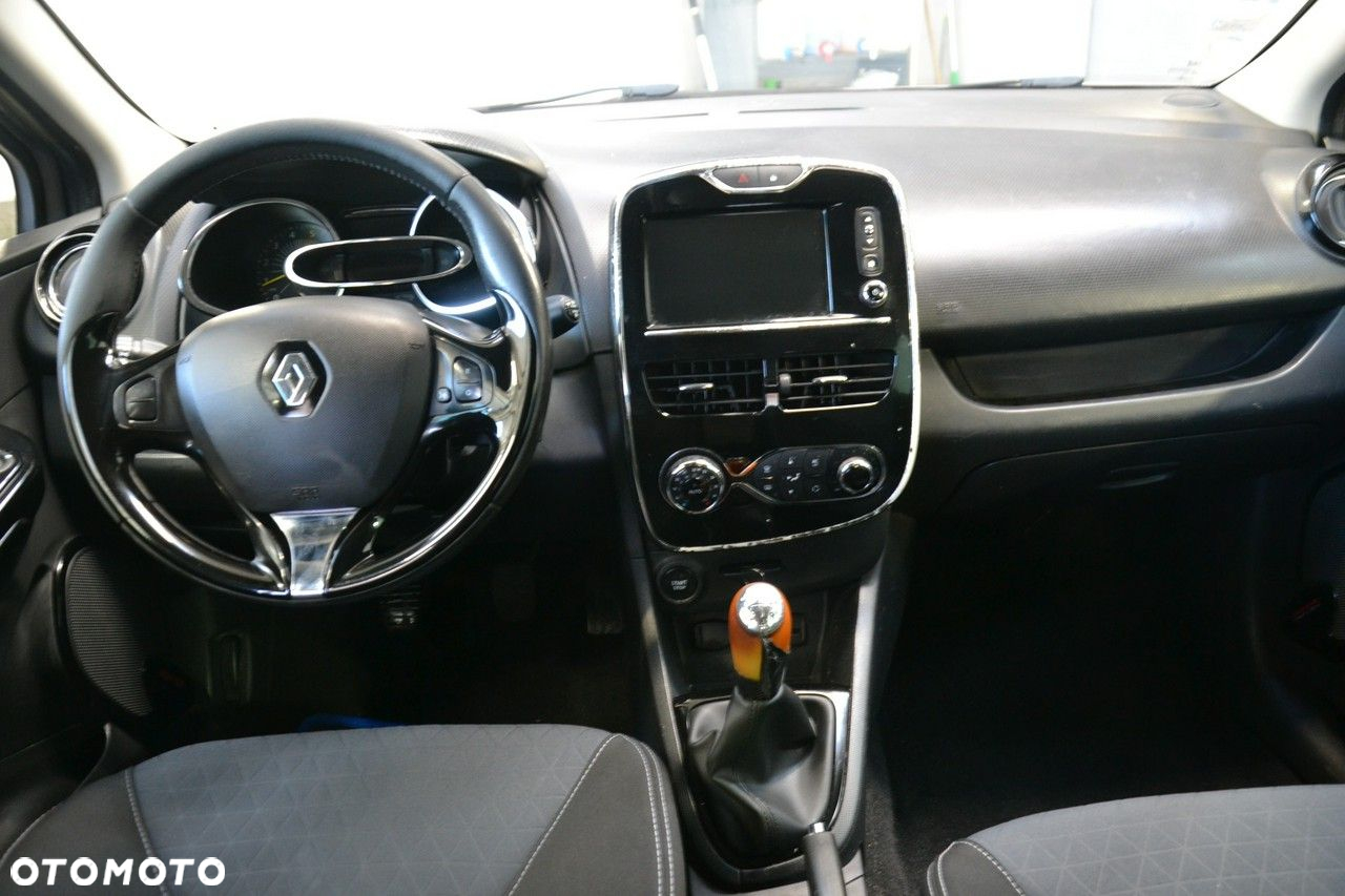 Renault Clio - 18