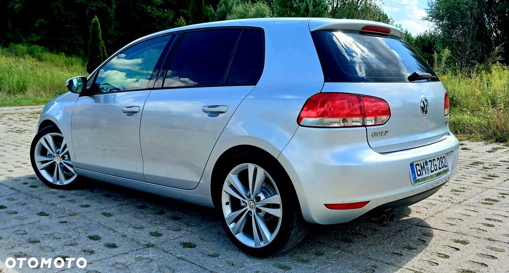 Volkswagen Golf 2.0 TDI DPF BlueMotion Technology Comfortline - 4
