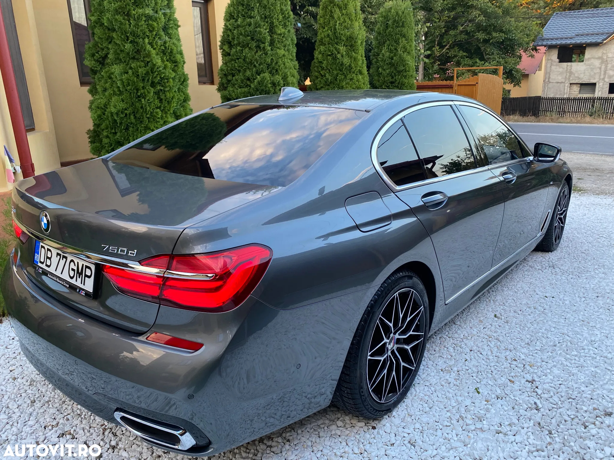 BMW Seria 7 750d xDrive - 3