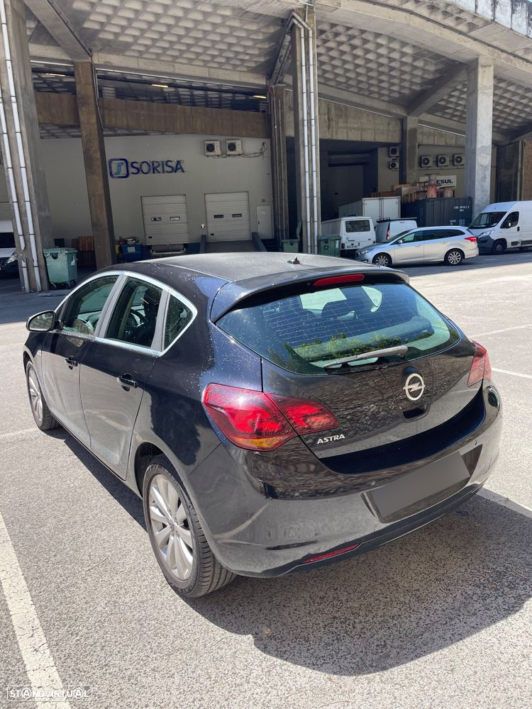 Opel Astra 1.4 Cosmo - 4