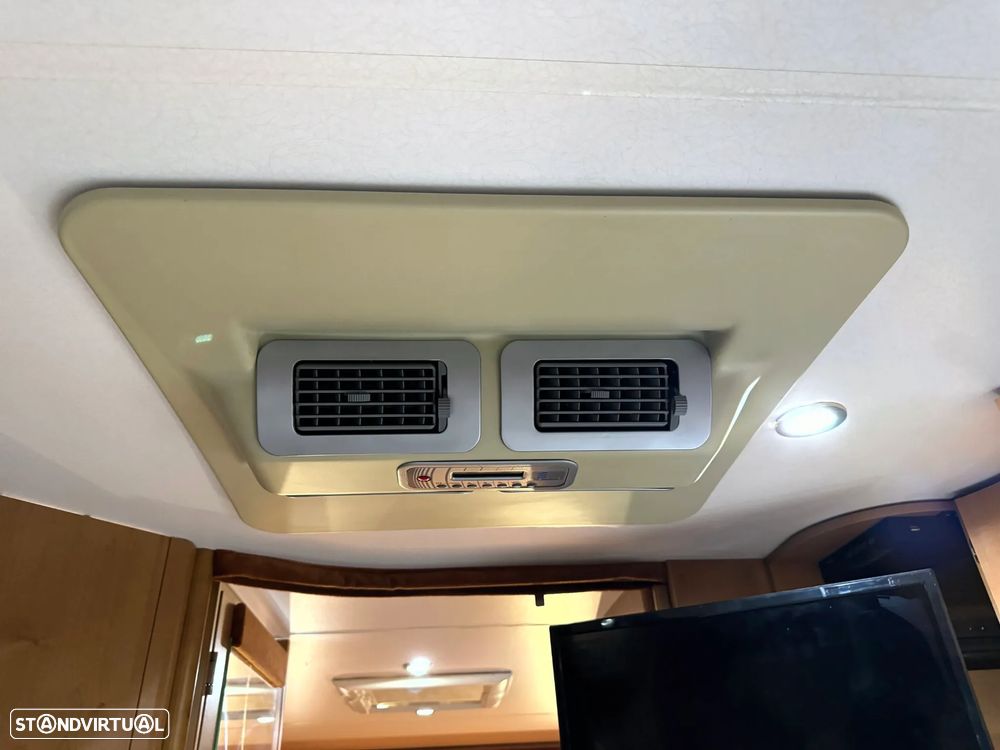 Rapido Serie 90dF 9090F 2.3JTD - 18