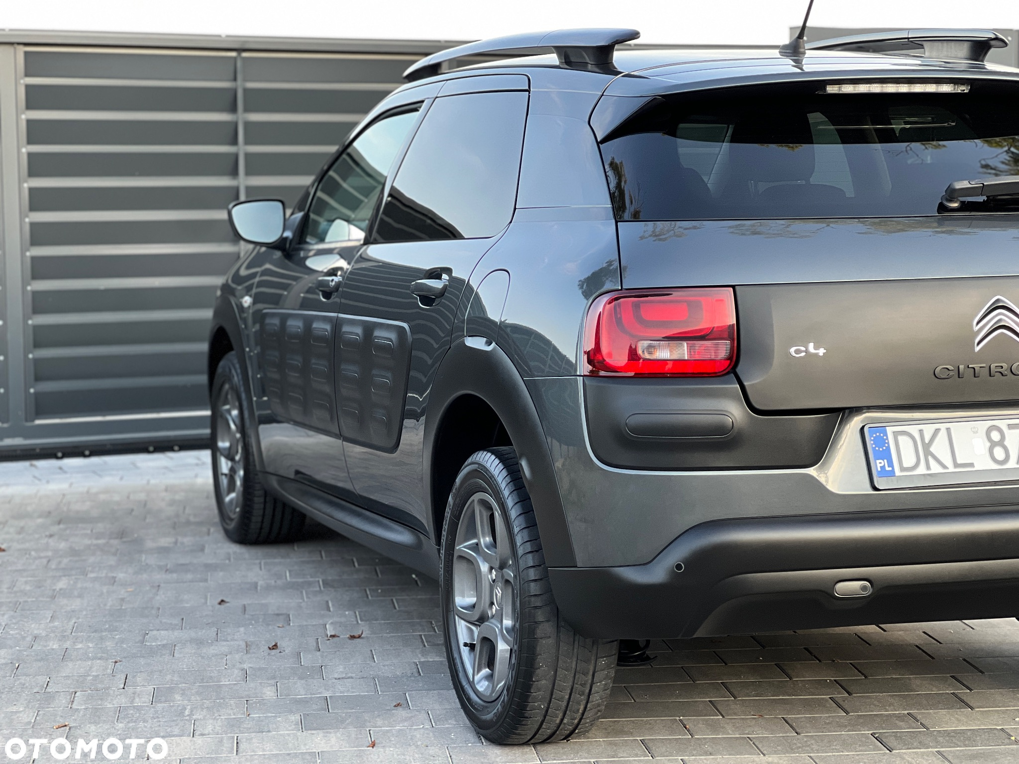 Citroën C4 Cactus - 32