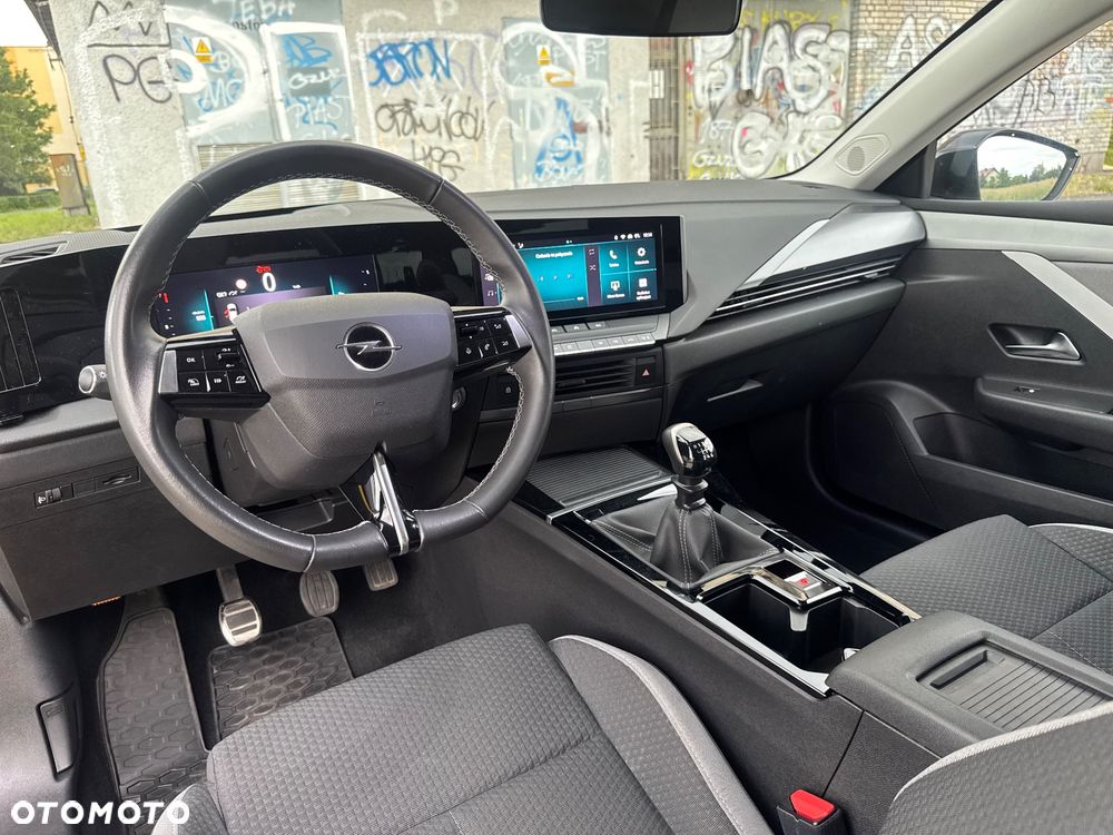 Opel Astra 1.2 T Edition S&S - 30