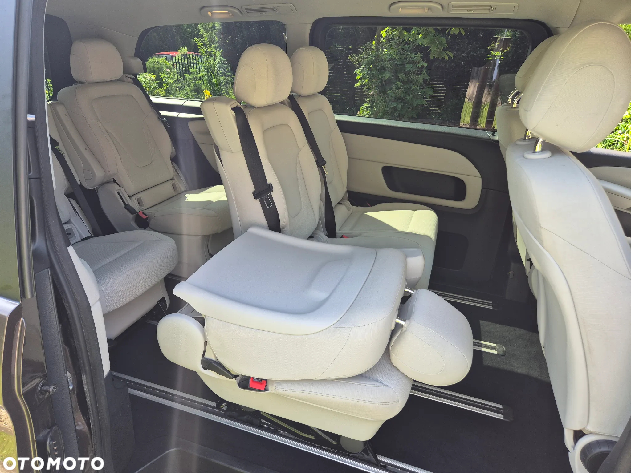 Mercedes-Benz Klasa V 220 (BlueTEC) d 7G-Tronic (d³ugi) - 19