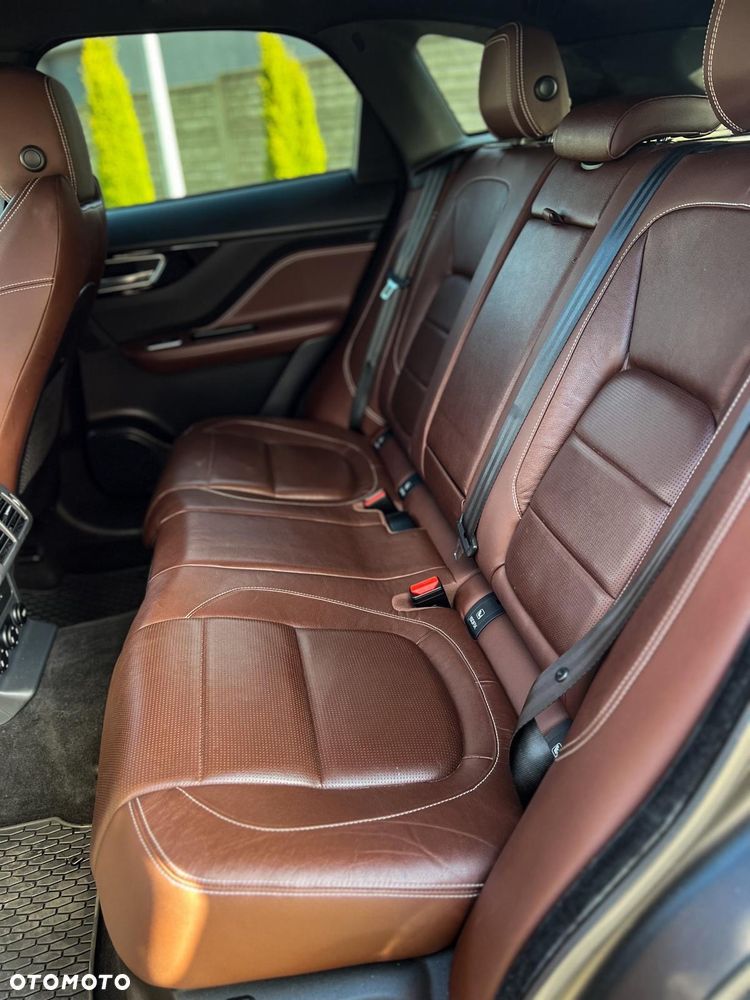 Jaguar F-Pace 3.0 V6 AWD S - 10
