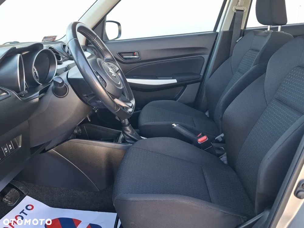 Suzuki Swift 1.2 Dualjet SHVS Premium CVT - 14