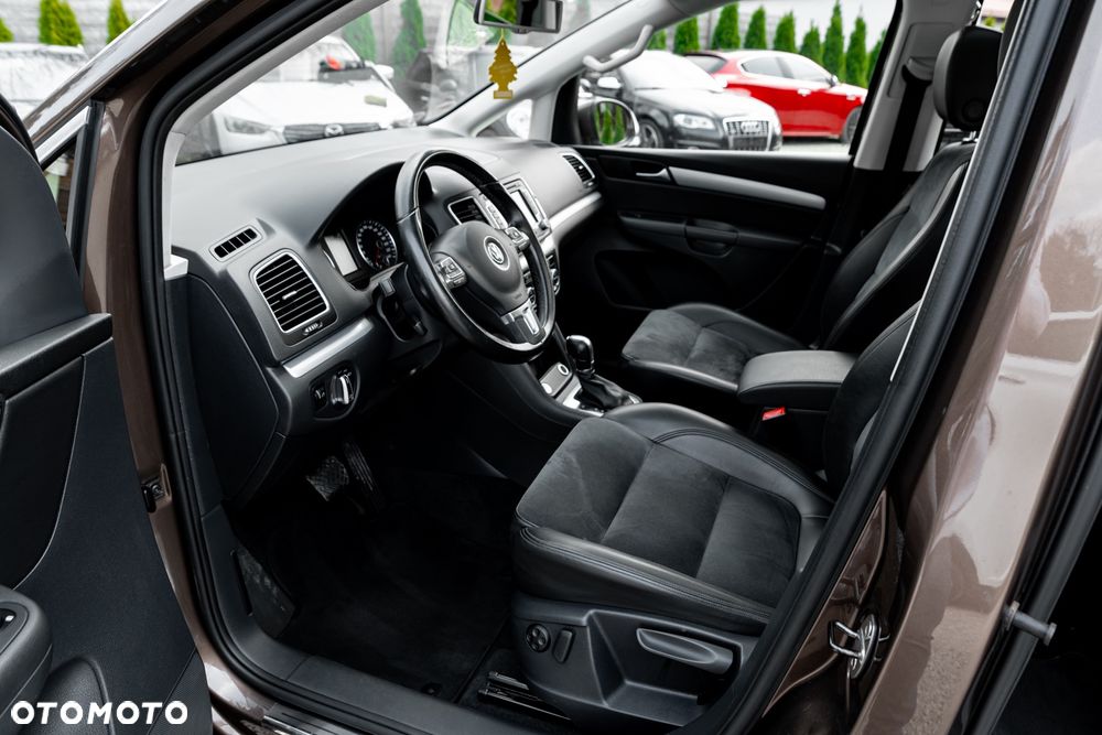 Volkswagen Sharan 2.0 TDI Highline DSG - 17