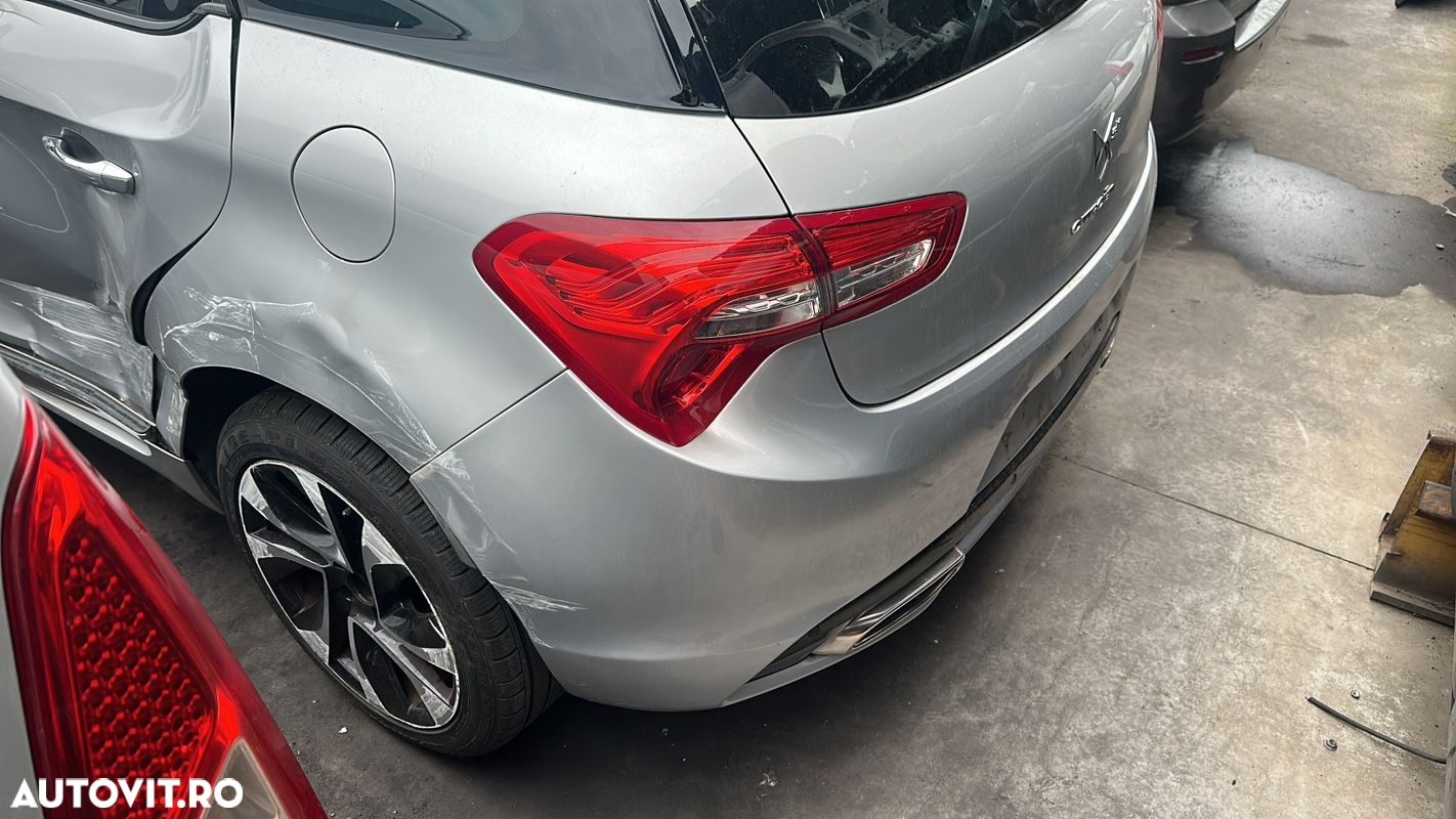 Dezmembrez Citroen DS5 Hybrid diesel an 2014 cu 70.000 km - 9