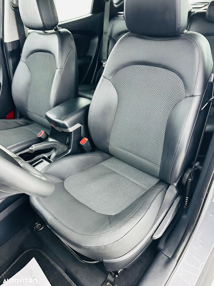 Hyundai ix35 1.7 CRDI 2WD blue Style - 15