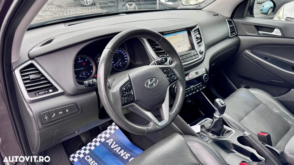 Hyundai Tucson blue 1.7 CRDi 2WD Style - 9