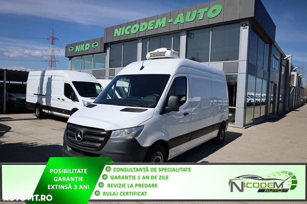 Mercedes-Benz Sprinter - 2