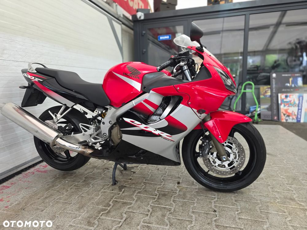 Honda CBR - 16