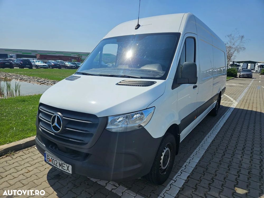 Mercedes-Benz Sprinter - 1