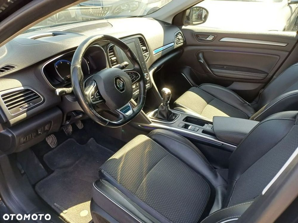 Renault Megane ENERGY dCi 130 BOSE EDITION - 15
