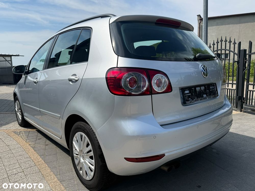Volkswagen Golf Plus - 10