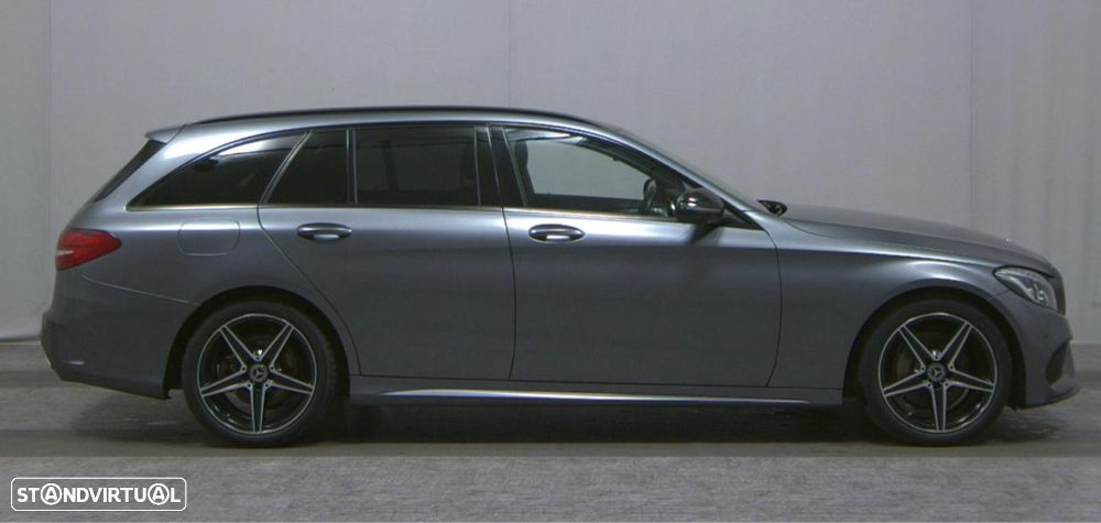 Mercedes-Benz C 220 d 4Matic 9G-TRONIC AMG Line - 9