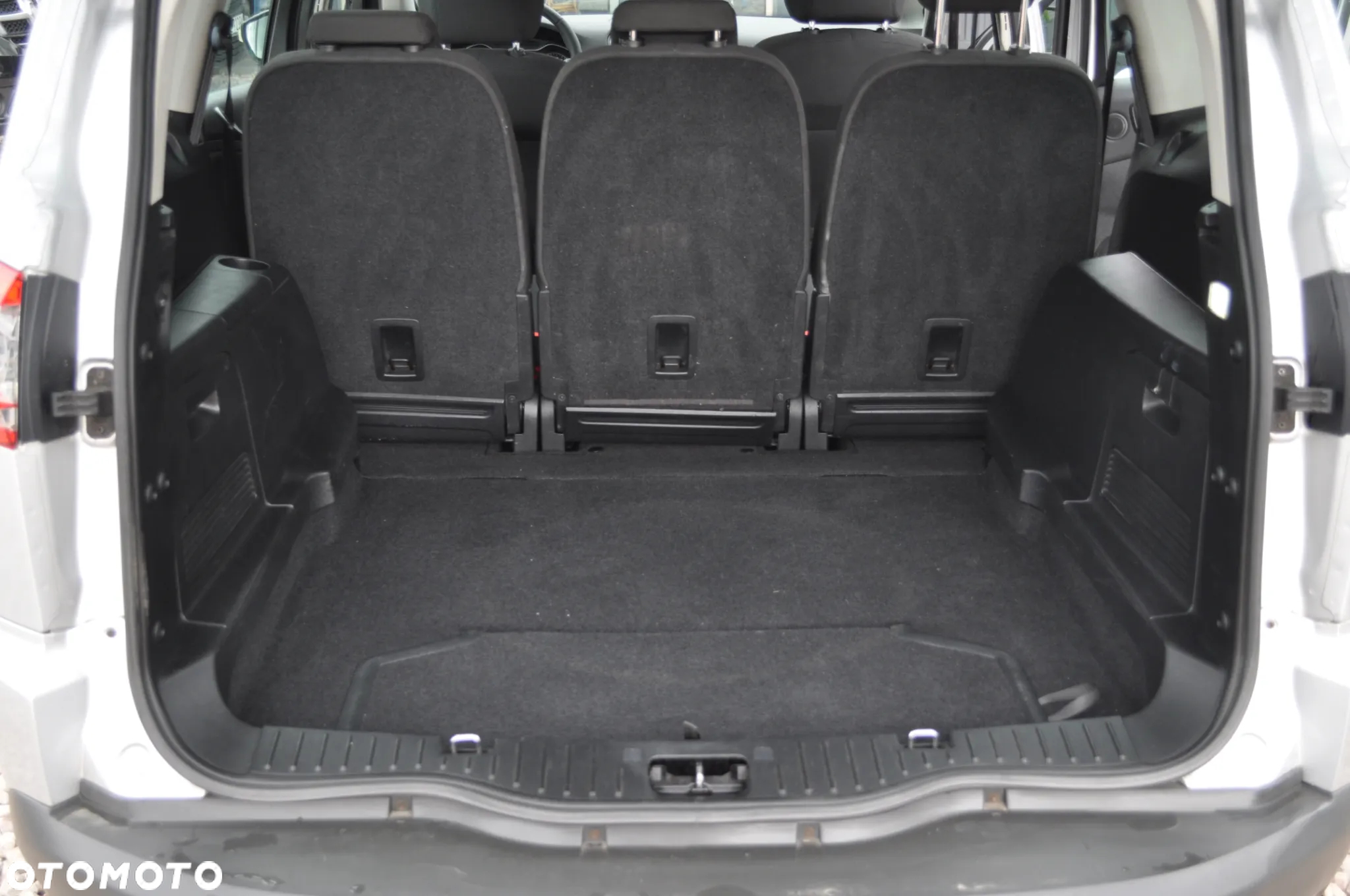 Ford S-Max 2.0 TDCi DPF Titanium - 34