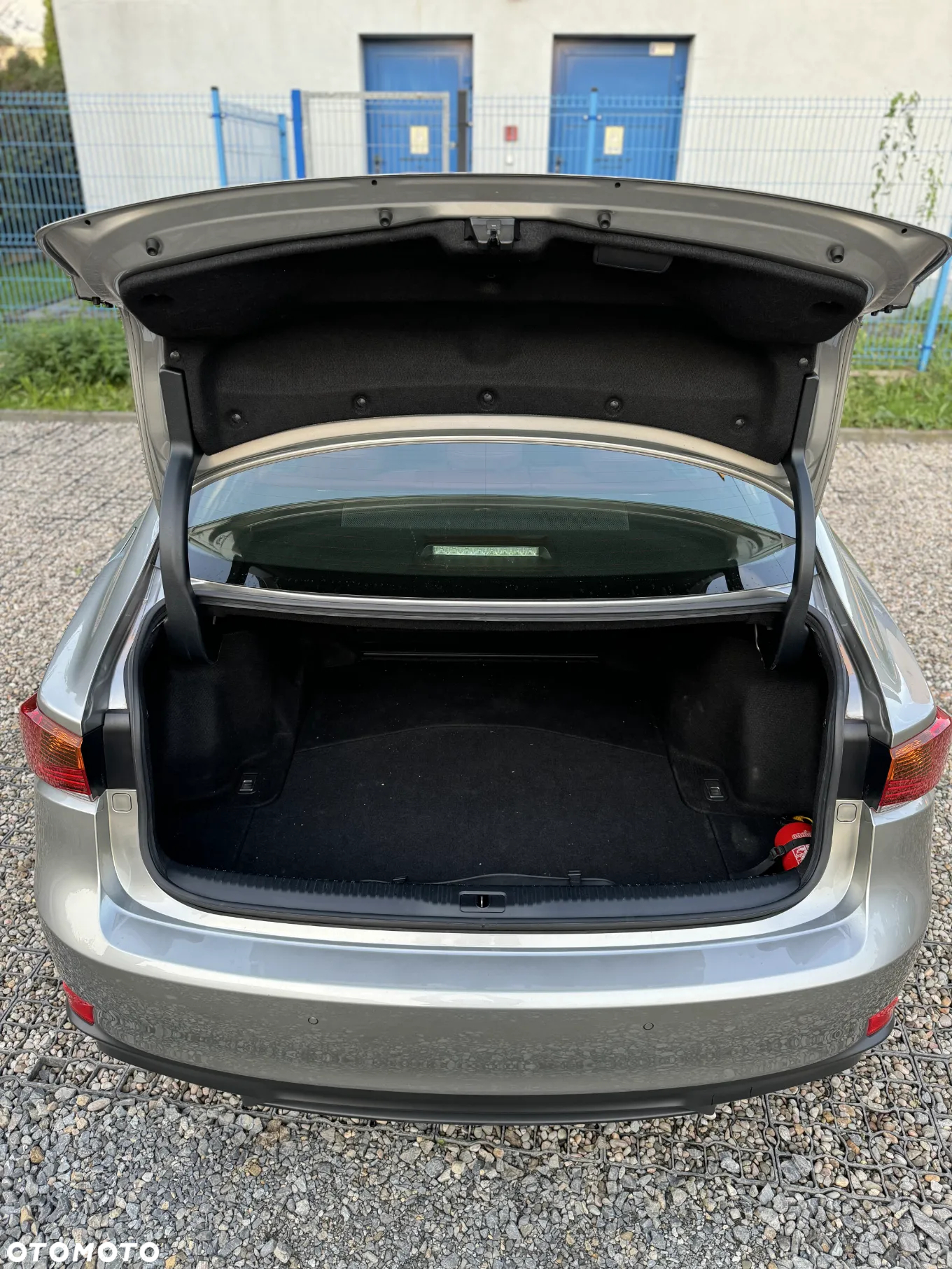 Lexus IS 200t / 300 F Sport - 18