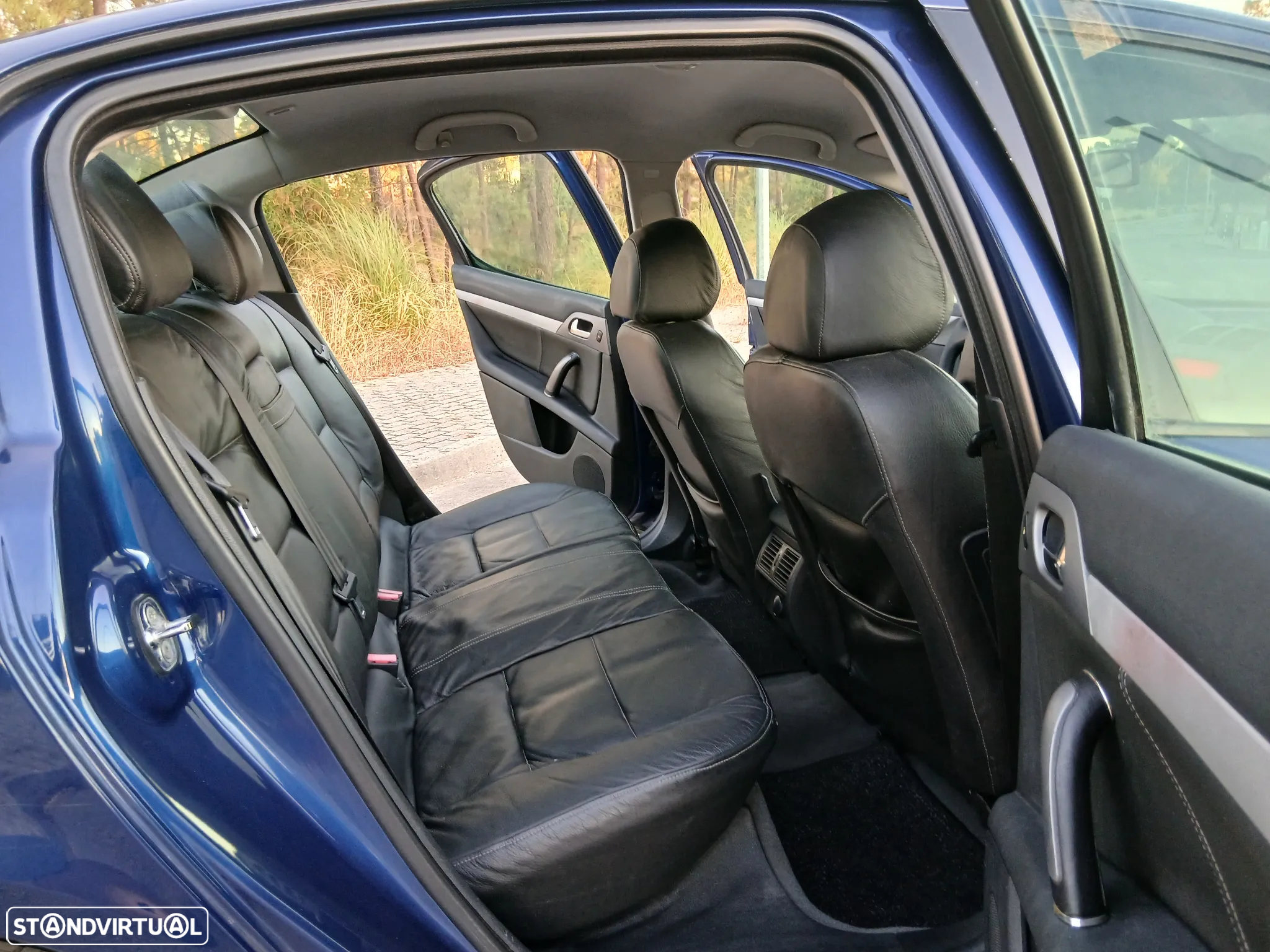 Peugeot 407 1.6 HDi Executive - 10
