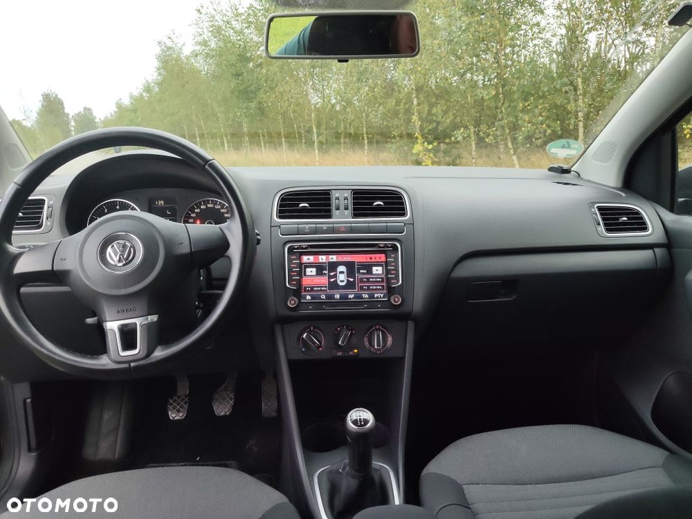 Volkswagen Polo - 8
