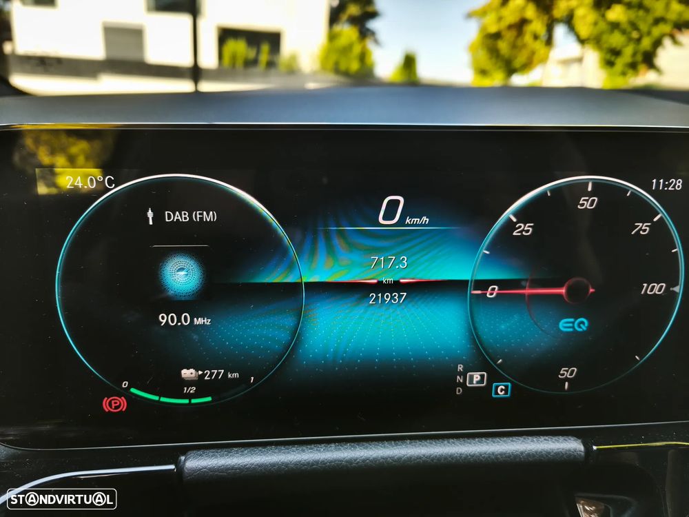 Mercedes-Benz EQA - 23