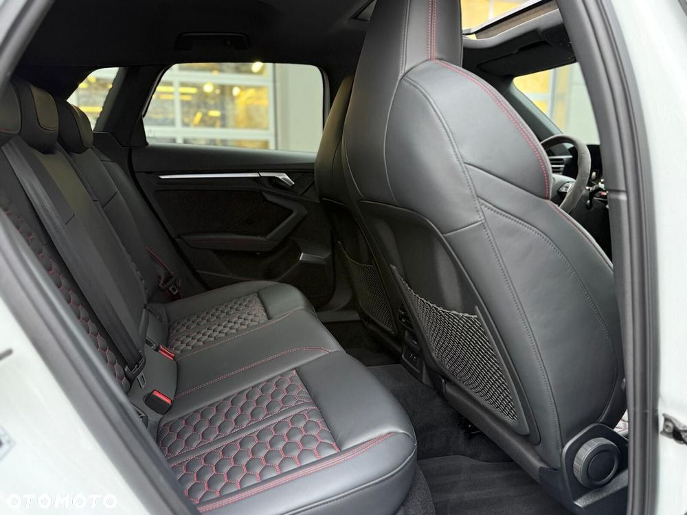Audi RS3 Sportback - 24