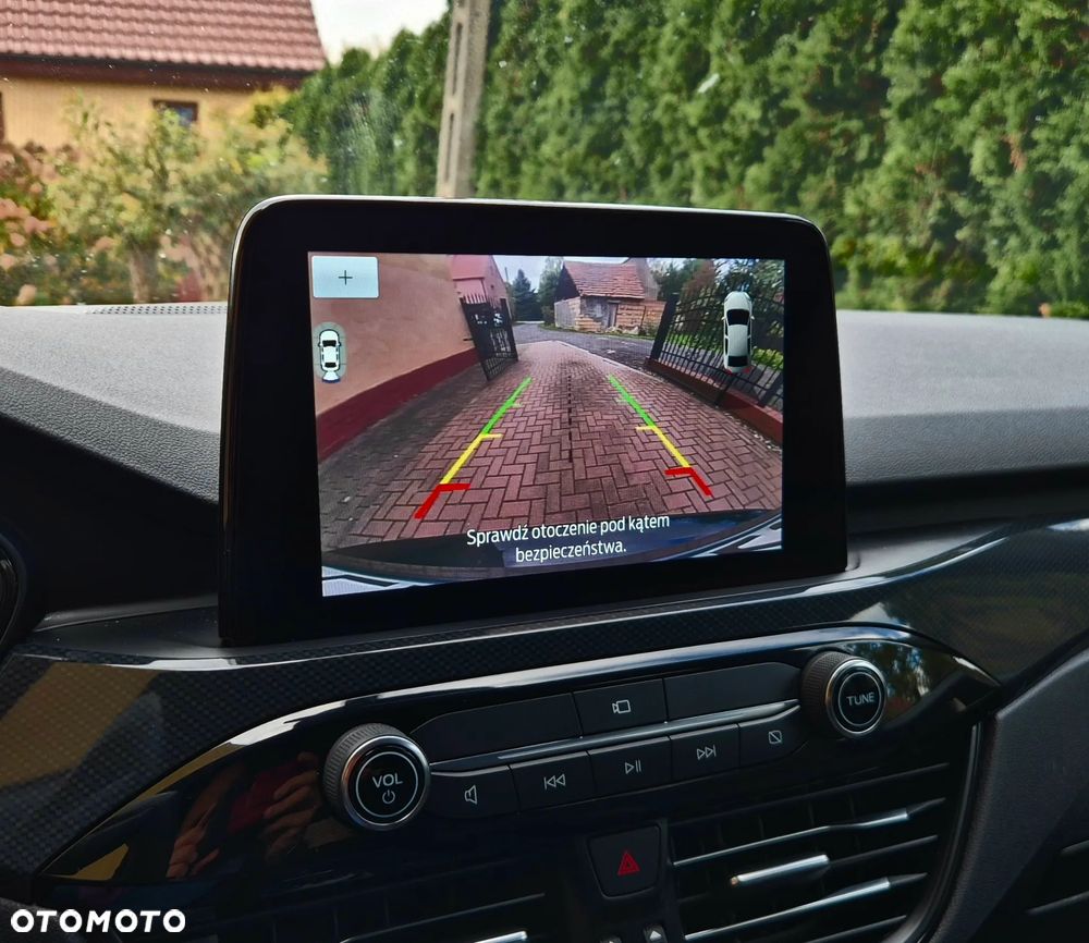 Ford Kuga 2.5 Duratec PHEV ST-LINE X - 30