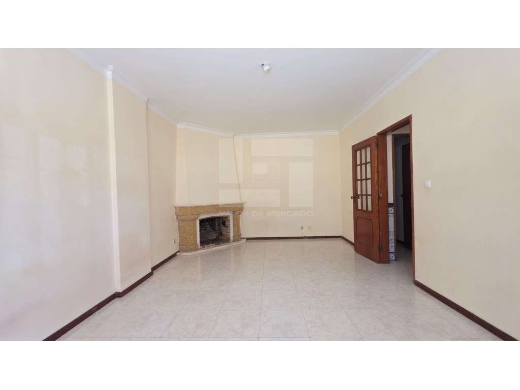 APARTAMENTO T1 - RINCHOA - RIO DE MOURO - Grande imagem: 2/25