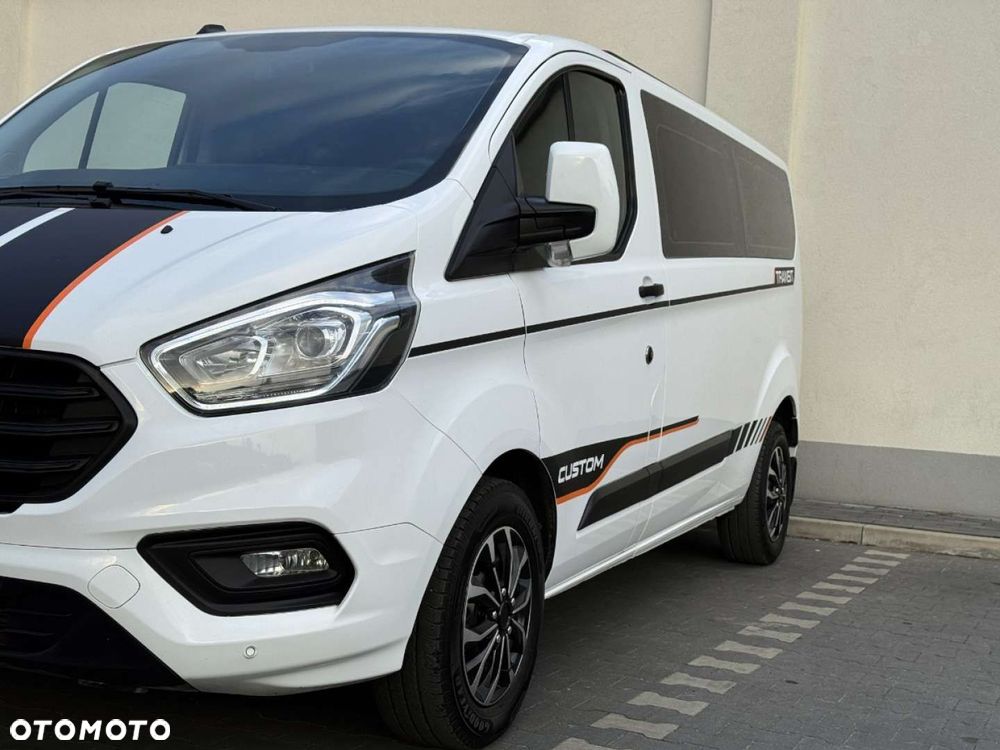 Ford Transit Custom - 11