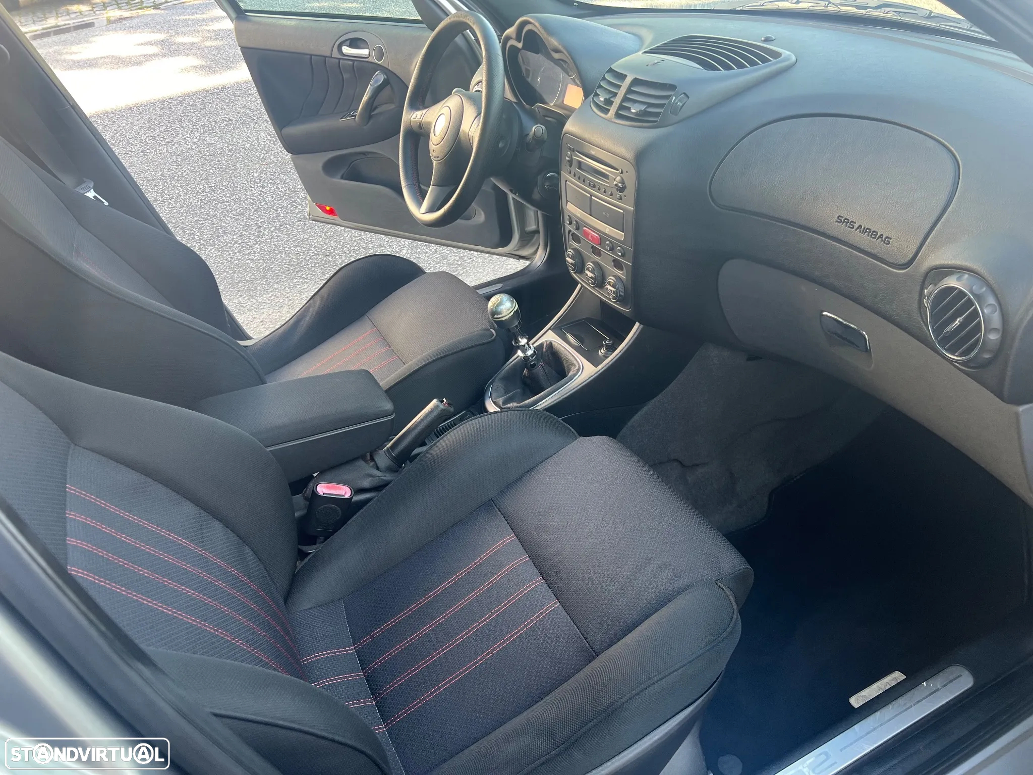 Alfa Romeo 147 1.9 JTD 16V Q2 - 6