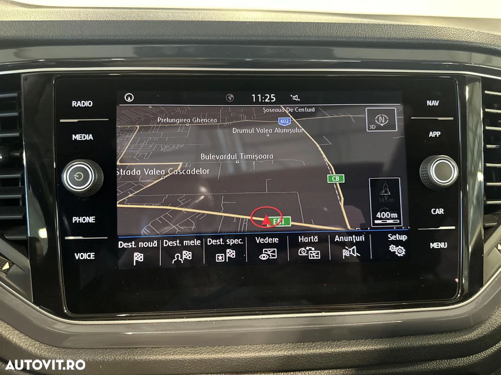 Volkswagen T-ROC - 21