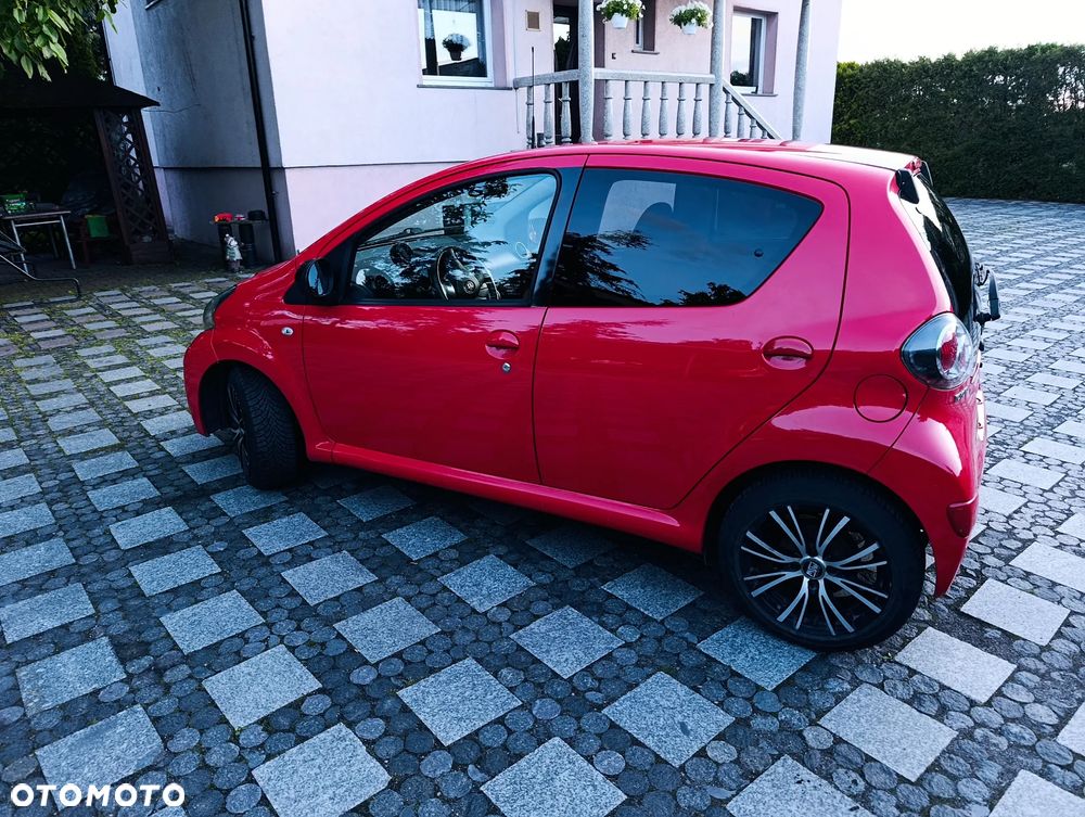 Toyota Aygo City - 3