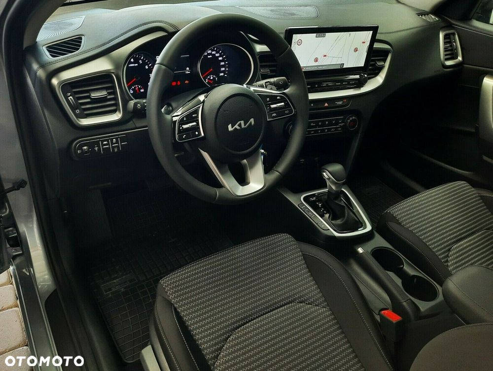 Kia Ceed 1.5 T-GDI M DCT - 14