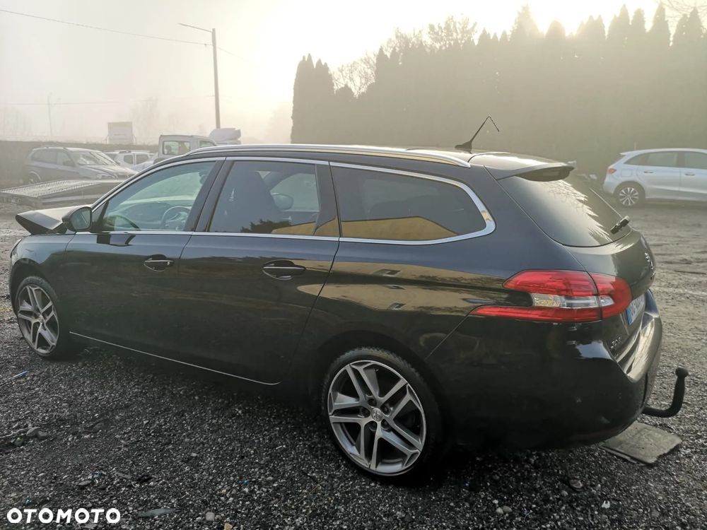 Peugeot 308 BlueHDi FAP 150 Stop & Start Allure - 2