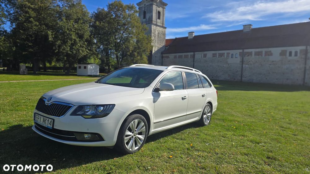Skoda Superb 2.0 TDI 4x4 Business DSG - 24