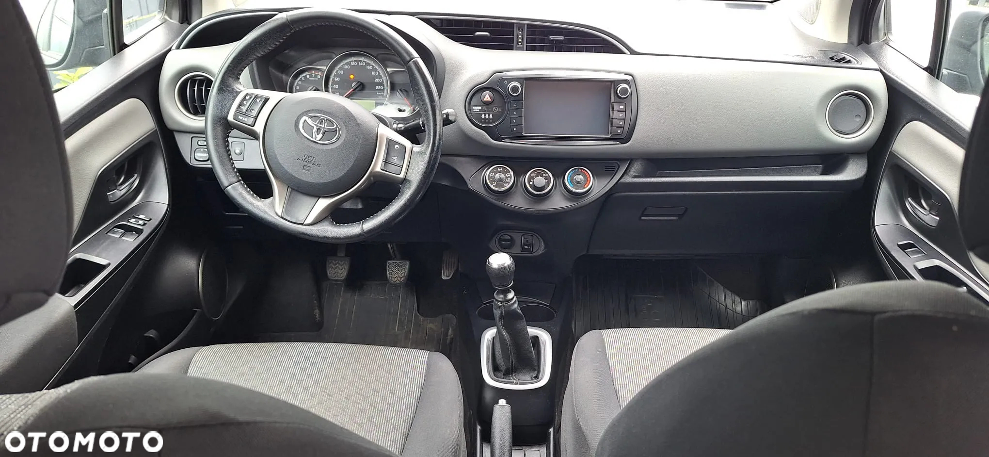 Toyota Yaris 1.33 Dynamic - 7