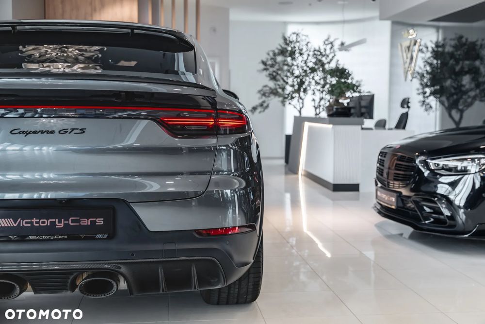 Porsche Cayenne - 8
