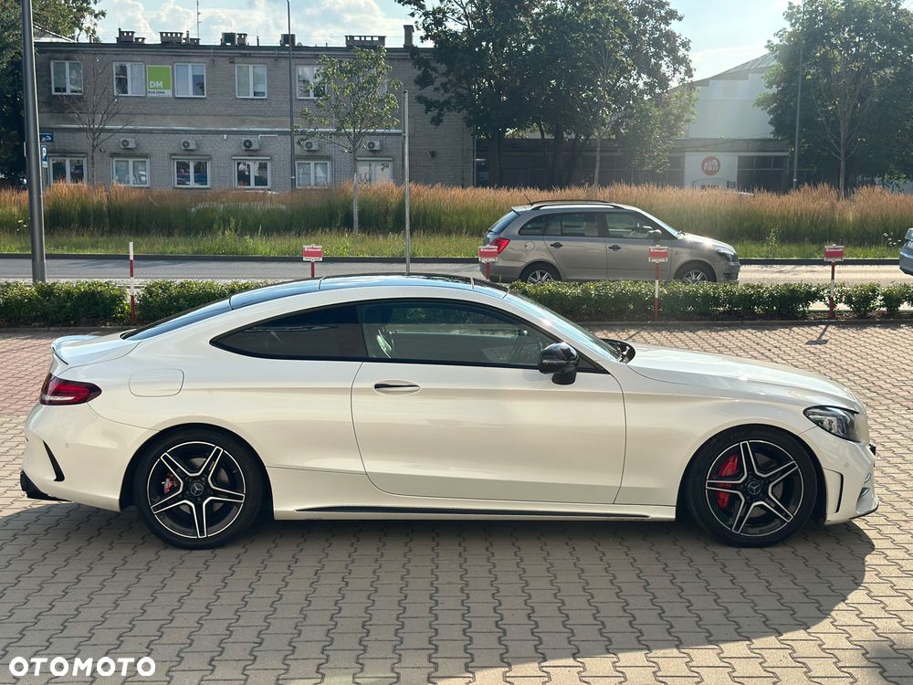 Mercedes-Benz Klasa C 300 9G-TRONIC AMG Line - 9