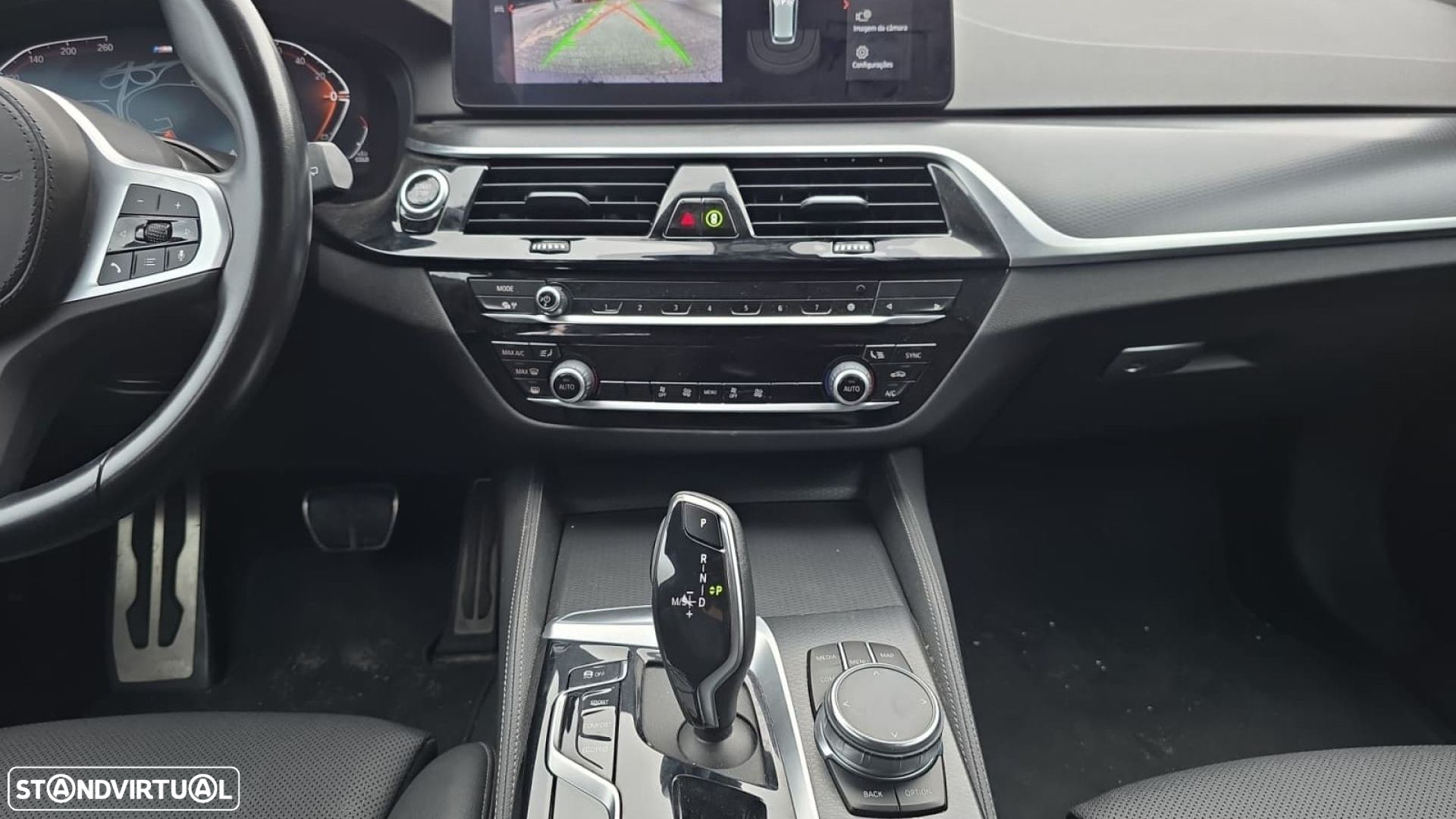 BMW 520 d Pack Desportivo M Auto - 12