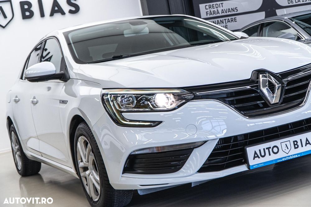 Renault Megane TCe 140 GPF EDC ZEN - 29