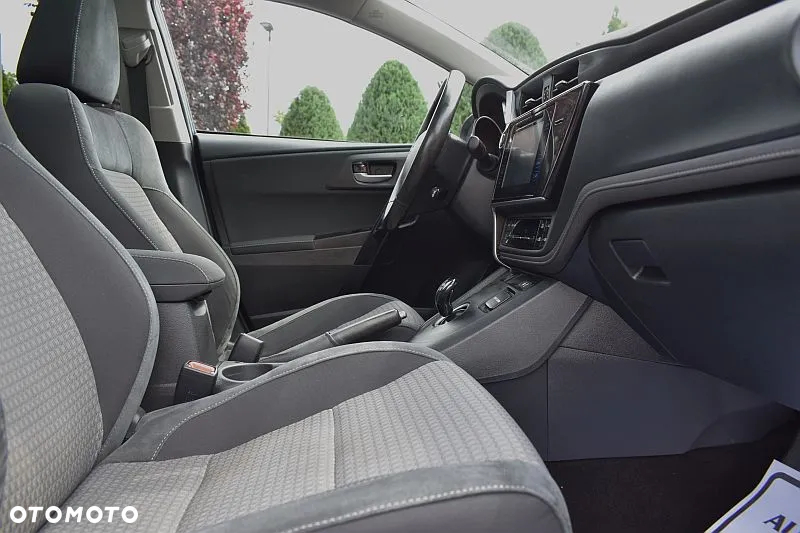 Toyota Auris 1.8 VVT-i Hybrid Automatik Touring Sports Executive - 7
