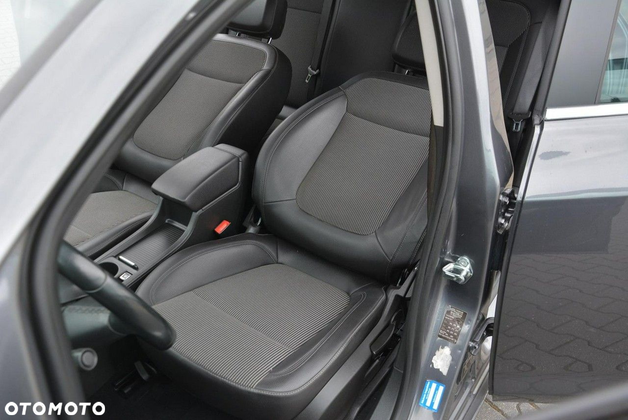 Opel Astra 1.6 Turbo Sports Tourer Innovation - 22
