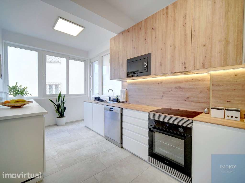 Apartamento T3 + 1 mobilado no centro da Parede - Grande imagem: 4/29