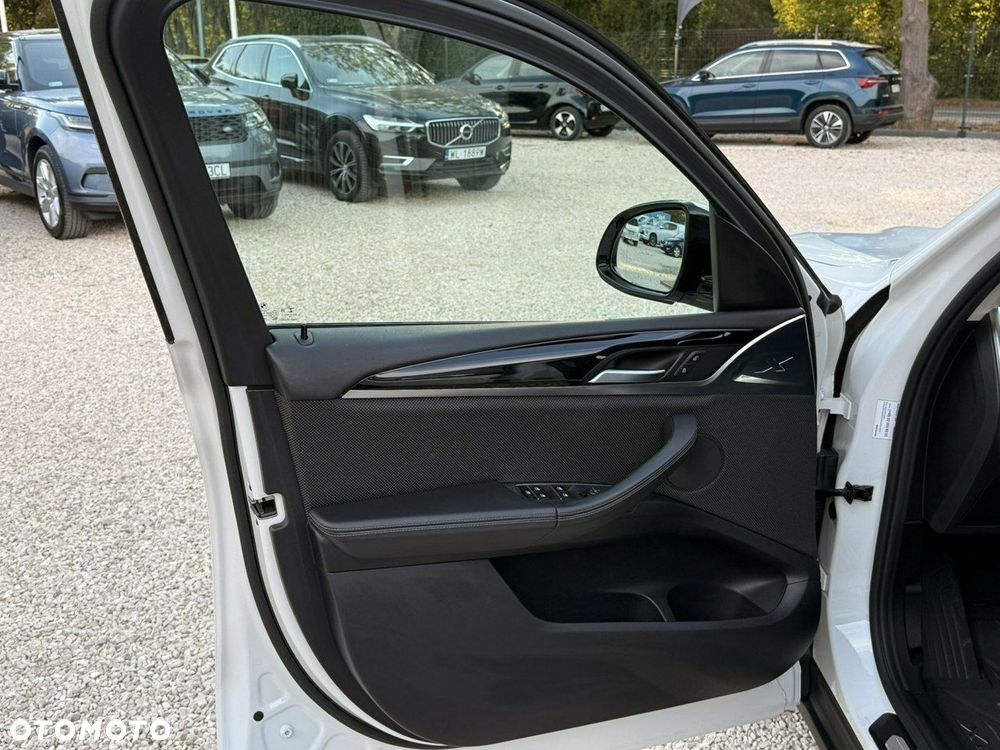 BMW X3 xDrive20d xLine - 14