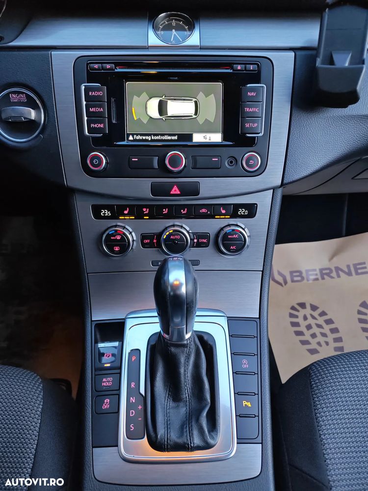 Volkswagen Passat 2.0 TDI DSG BlueMotion Technology Comfortline - 19