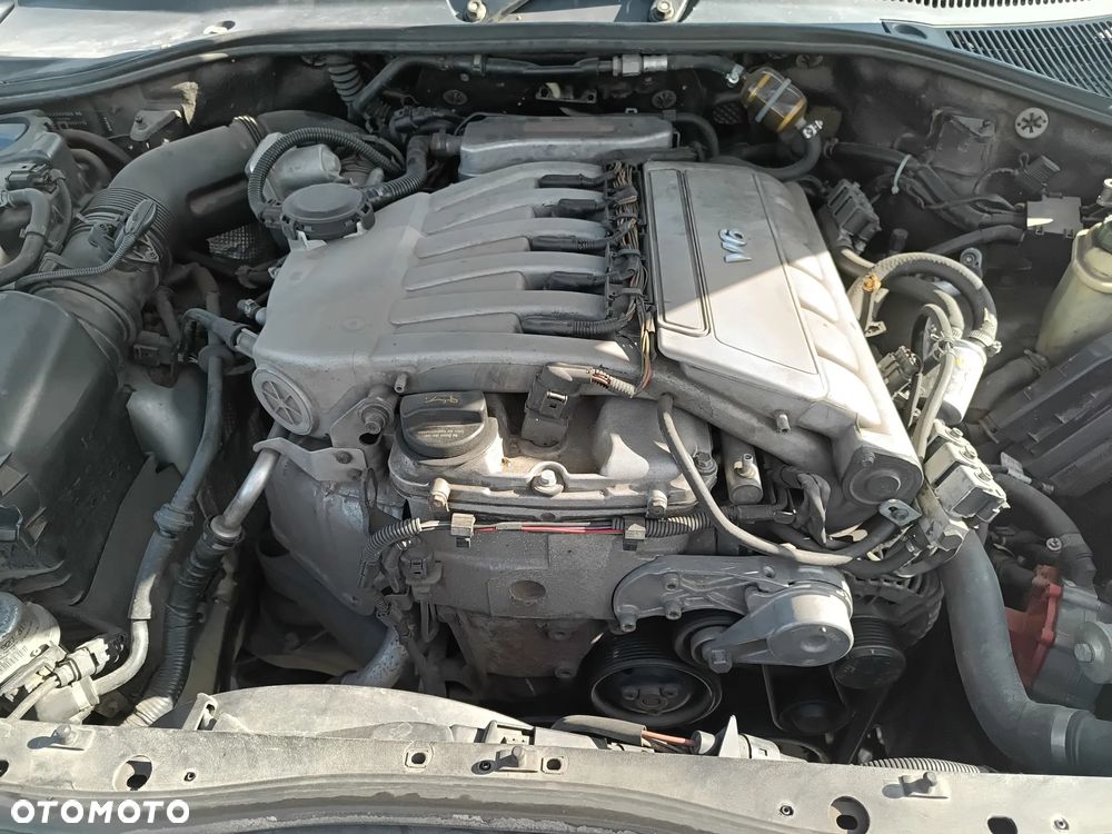 Volkswagen Touareg 3.2 V6 Tiptr - 17